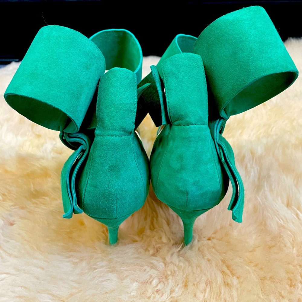 Aminah Abdul Jillil Green Bow Pump Size 10 - Picture 2 of 7
